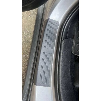 Накладки на пороги Weathertech Jeep Grand Cherokee 2010-2021 Накладки на пороги Weathertech Jeep Grand Cherokee 2010-2021