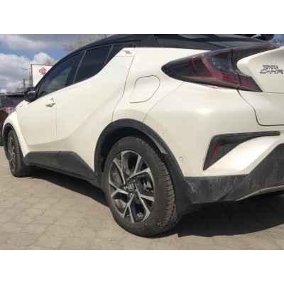 Бризковики Toyota C-HR