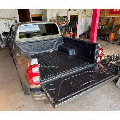 Вкладиш в кузов Toyota Hilux 2015+ Вкладиш в кузов Toyota Hilux 2015+