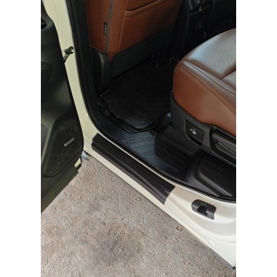 Накладки на пороги Weathertech Subaru Ascent