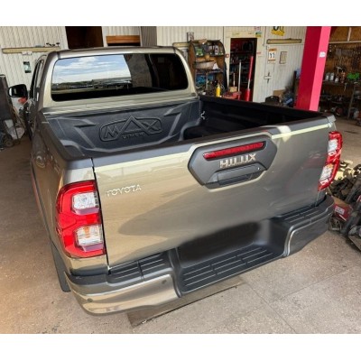 Вкладиш в кузов Toyota Hilux 2015+ Вкладиш в кузов Toyota Hilux 2015+