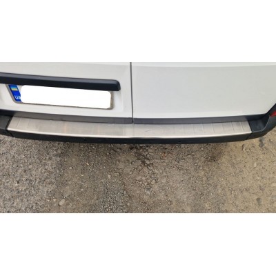 Накладка на задній бампер VW Crafter 2017+ Накладка на задній бампер VW Crafter 2017+