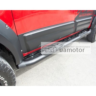 Пороги Amazon чорні Toyota Hilux 2015+