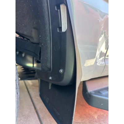 Бризковики передні Ford F-150 Lightning WeatherTech