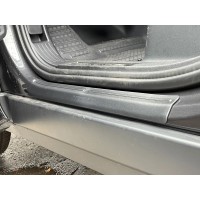 Накладки на пороги Weathertech Land Rover Defender 2020+