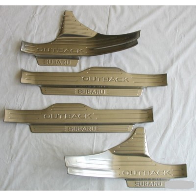 Накладки на пороги на пластик Subaru Outback 2015-2019 Накладки на пороги на пластик Subaru Outback 2015-2019