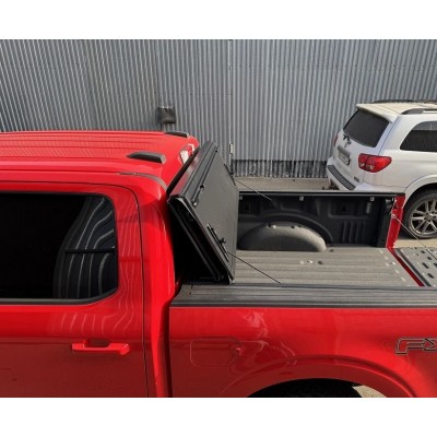 Кришка кузова складна Nissan Titan 2016+