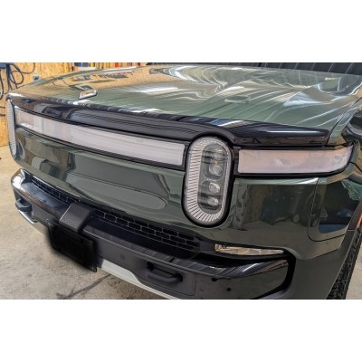 Дефлектор капота AVS Aeroskin Rivian R1T