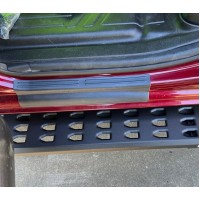 Накладки на пороги Dodge Ram TRX